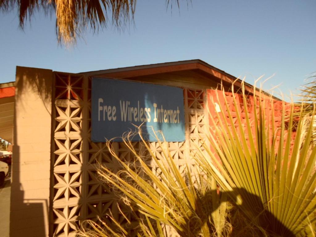 Desert Moon Motel Las Vegas Exterior photo